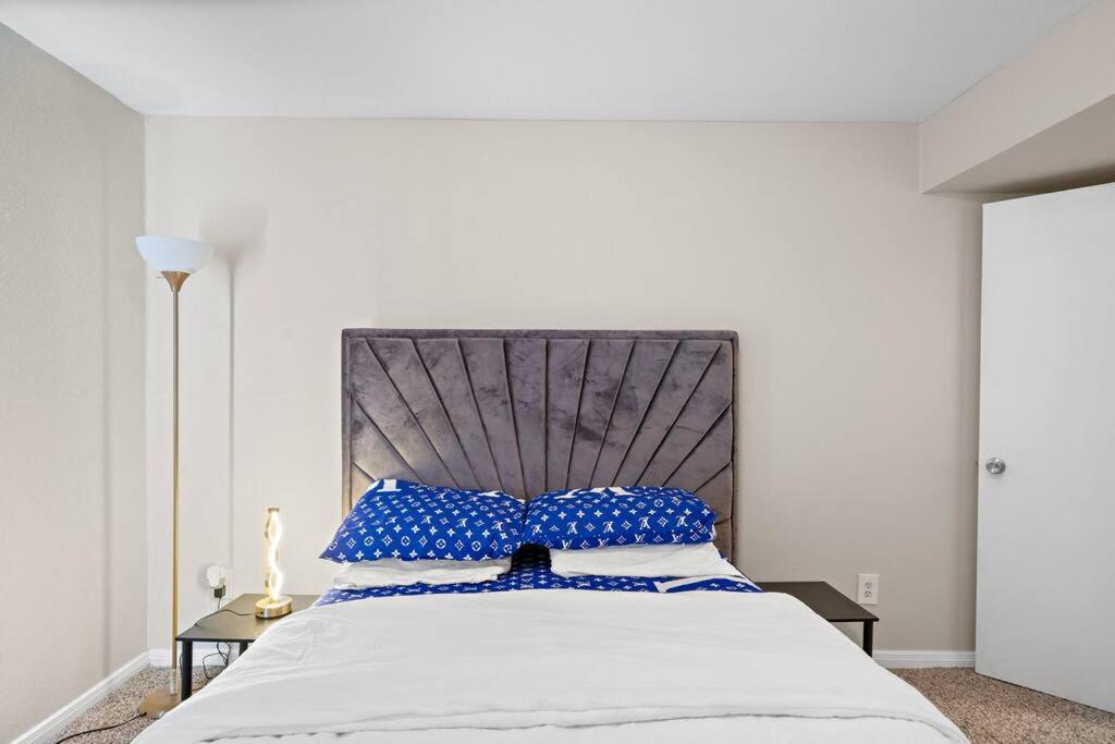 Cozy, Dedicated Workspace, Fast Wi-Fi Apartment Houston Exterior foto